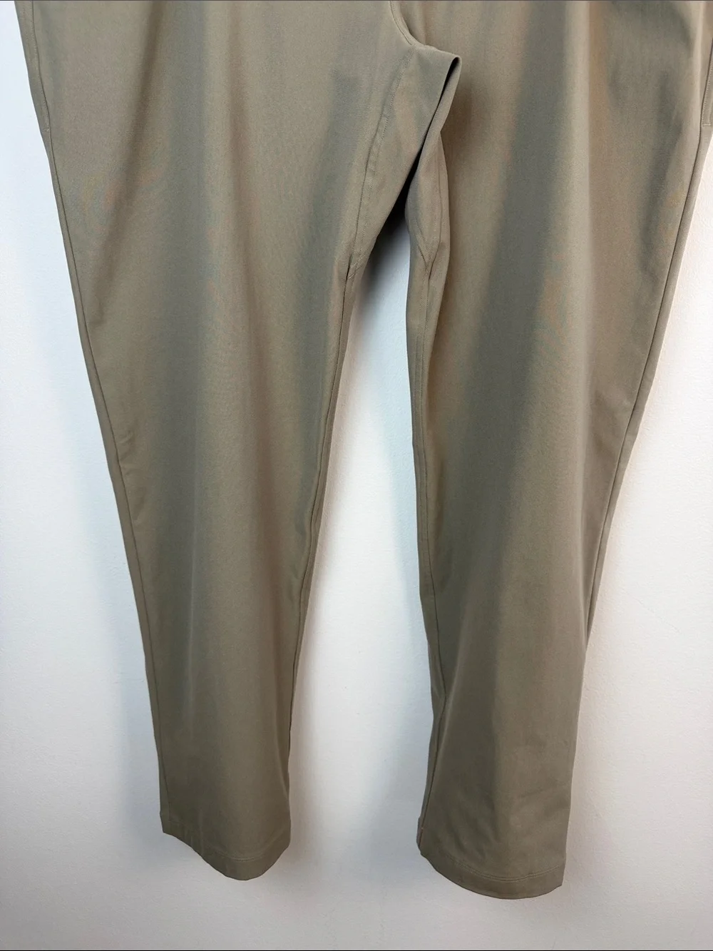 Lululemon ABC Slim Fit 5 Pocket Pant 32”  Warpstreme Size 44 Workout Casual Gym